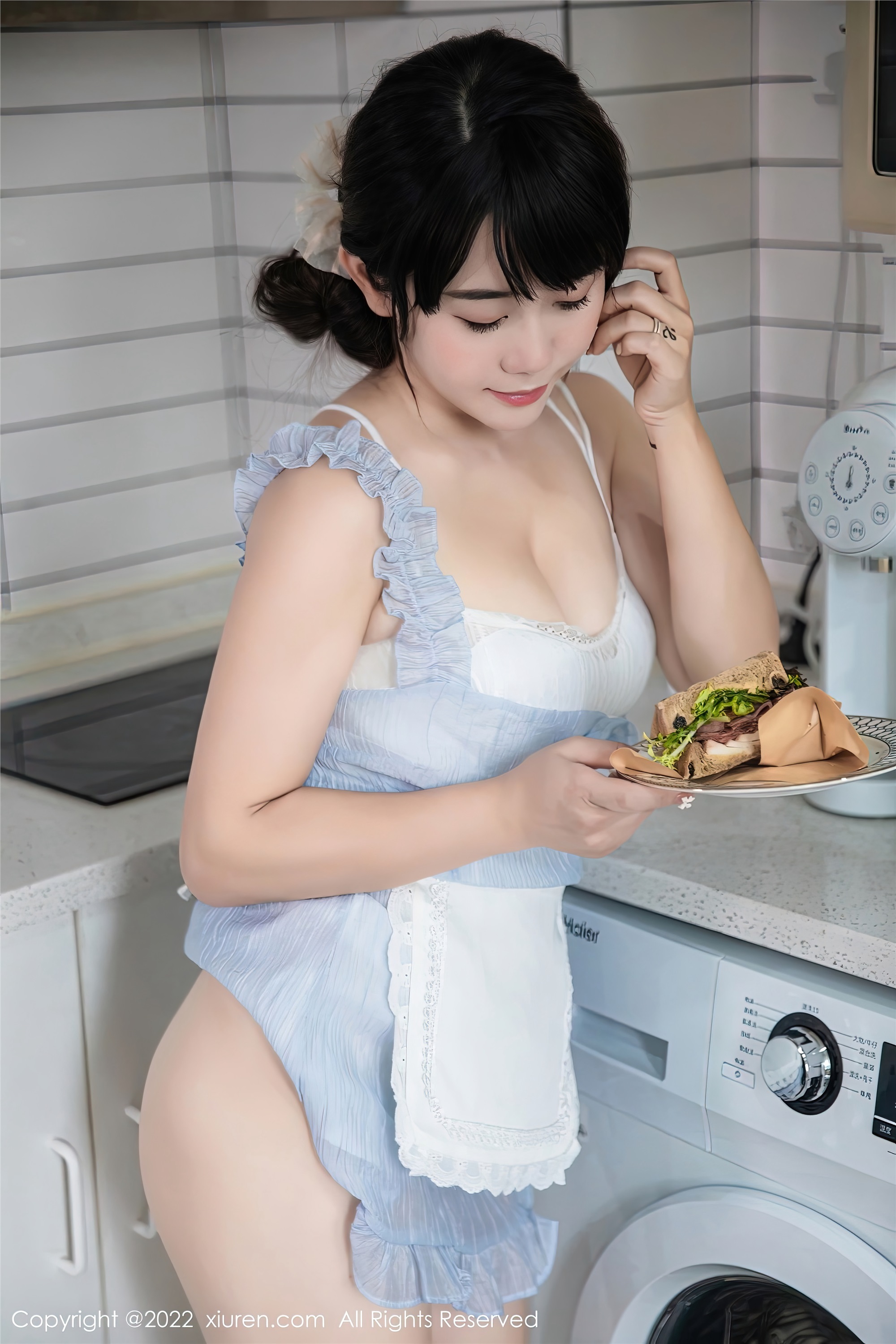 Xiuren秀人网 2022.11.10 NO.5834 严利娅Yuliya